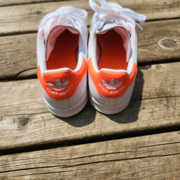 Adidas white trainers size 8 US 40 EUR - Picture 5 of 5